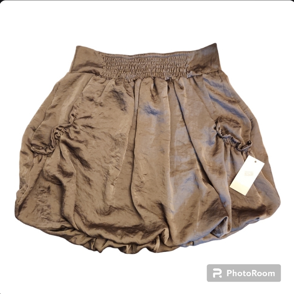 NWT Skirt - Made in/ Purchased in Italy - OS